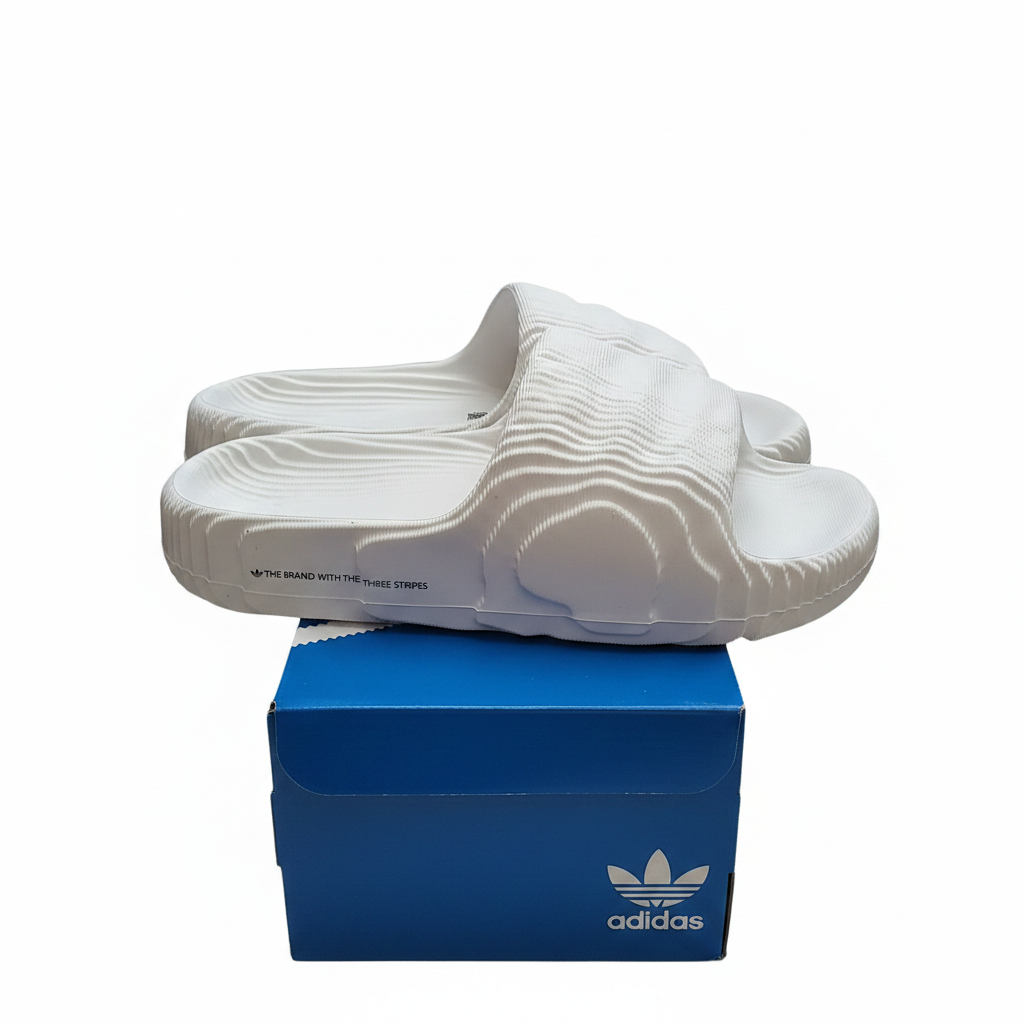 Adilette side on box 1:1