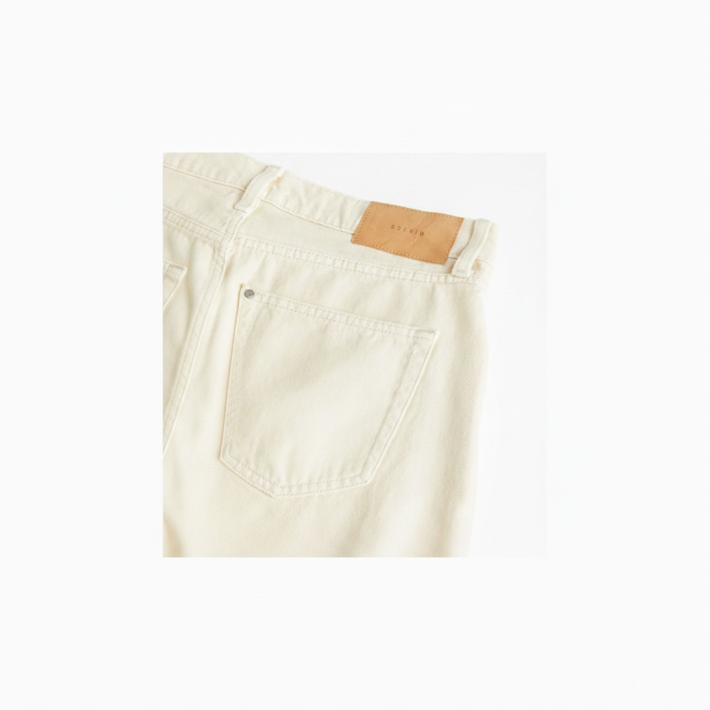 hm-womens-low-waist-bermuda-shorts-cream-back-pocket-label-detail-padded-1x1