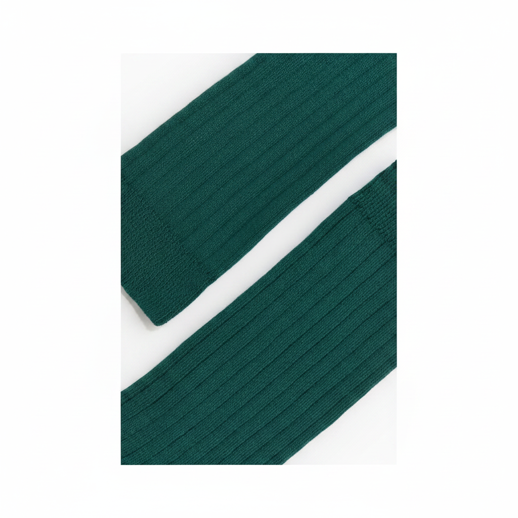 H&M Men's Fine-Knit Ribbed Sock Forest Green – Close-up ribbed texture detail on white background