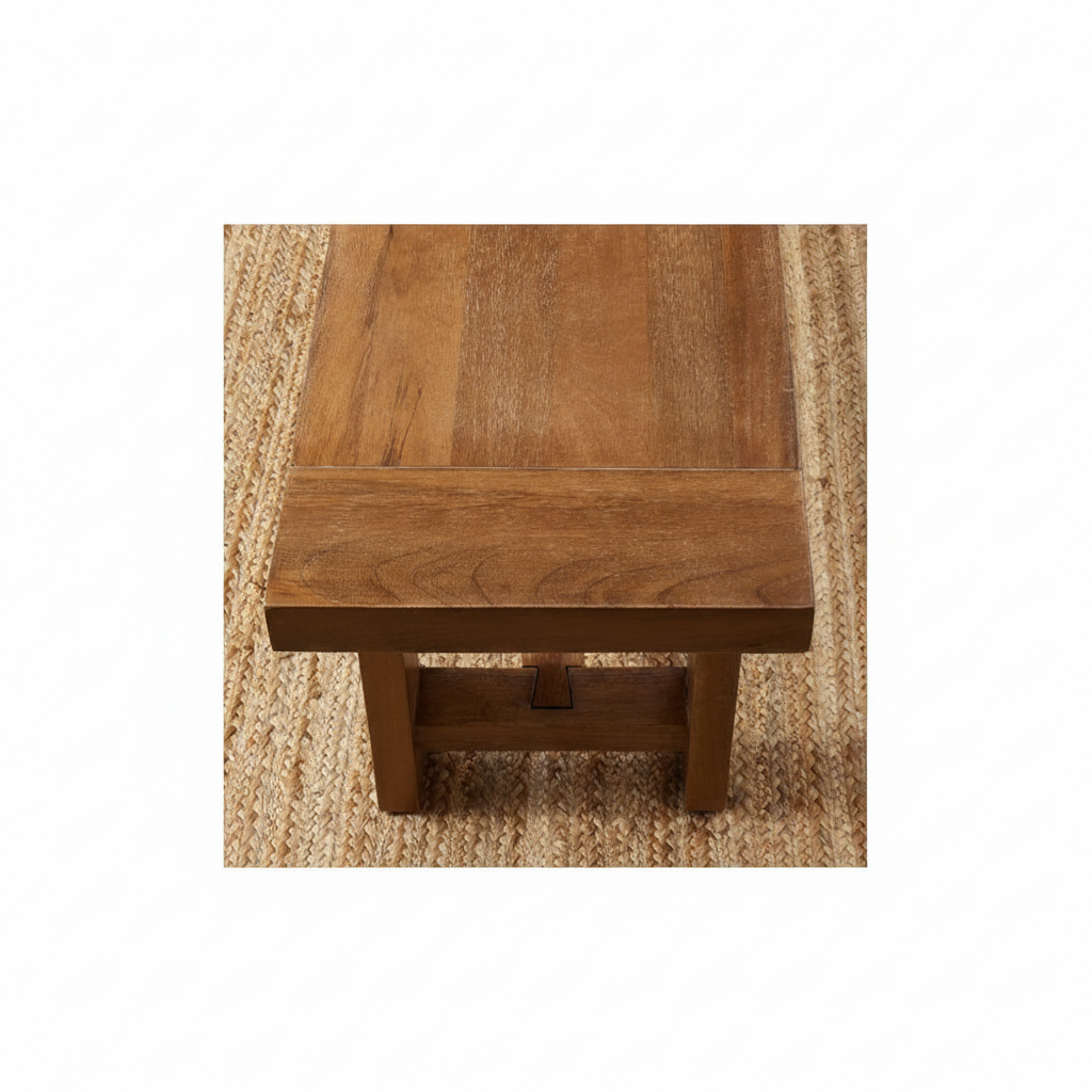 Reed Bench corner